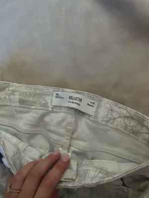 Hollister Low-Rise Jeans thumbnail 2