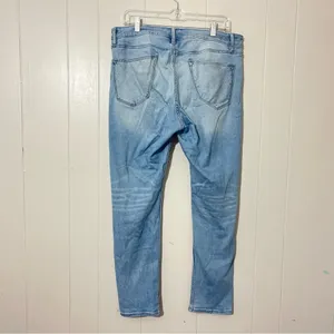 Vigoss Thompson Tomboy Boyfriend Jeans Womens 31 Distressed Light Wash thumbnail 4