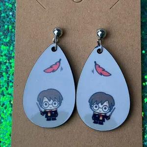 Harry Potter Dangle Pierced Earrings, New thumbnail 1