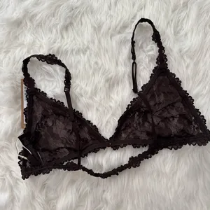 Skims Stretch Lace Triangle Bralette Espresso Size XL thumbnail 6