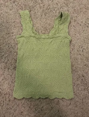 Amazon Tank thumbnail 3