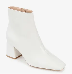 Elegant White Ankle Boots Size 8 thumbnail 1