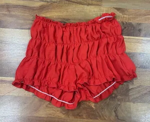 Red ruffle mini shorts Size L thumbnail 1