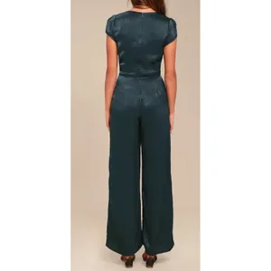 NWT Lulus Size Medium Let Me Entertain You Dark Green Satin‎ Wide-Leg Jumpsuit thumbnail 2