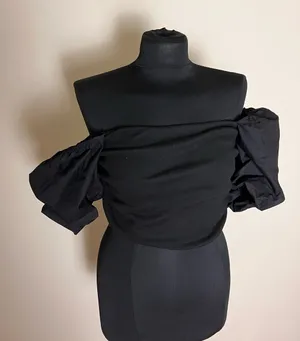 Zara Black Off-Shoulder Puff Sleeve Crop Top NWT thumbnail 1