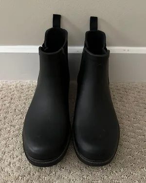 Madewell Classic Chelsea Rain Boots thumbnail 2