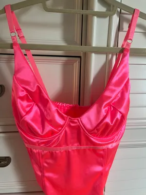 Pink Body Suit Size M thumbnail 5