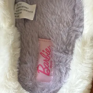 NWOT Barbie White and Purple Plush Faux Fur Heart Slip On Slippers Large 8-9 thumbnail 4