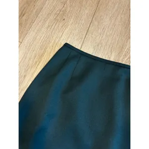 Liz Claiborne Collection Womens Forest Green 100% Wool Pencil Skirt Size 8 thumbnail 2