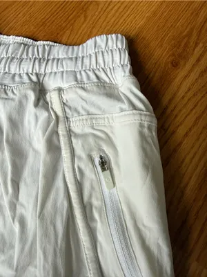 Lululemon Tracker Short IV *2-way Stretch 4" Size 8 thumbnail 4