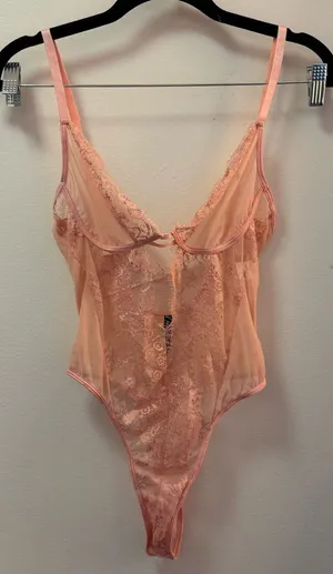 NWOT PrettyLittleThing Pink Sheer Bodysuit | Feminine Going Out Top thumbnail 1