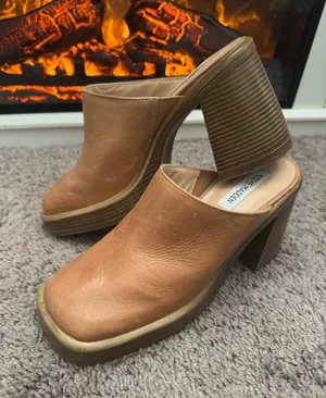 Steve Madden Women's Flirtie Clogs thumbnail 1