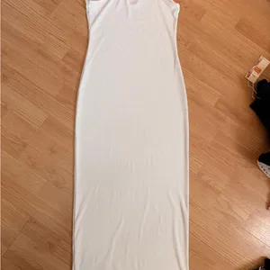 Elegant White Sleeveless Maxi Dress swimsuit cover up thumbnail 2