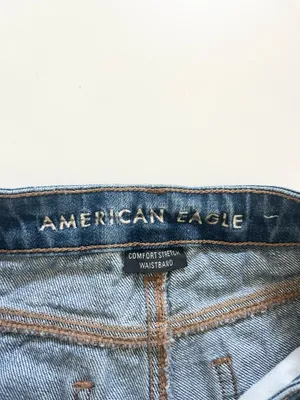 Women’s American Eagle Blue Denim High-Rise Ripped Mom Short - 00 thumbnail 6