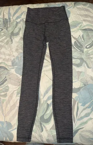 Lululemon Wunder Under Leggings thumbnail 3