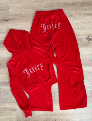 Juicy Couture Red Velour Set thumbnail 1