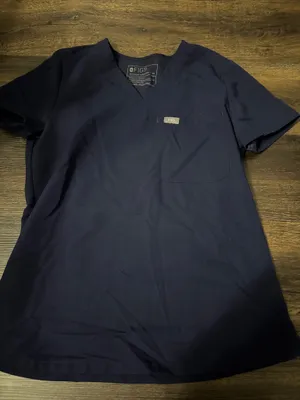 FIGS Scrub Top Women’s One-Pocket thumbnail 1