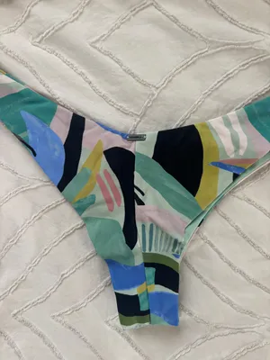 Bikini thumbnail 5