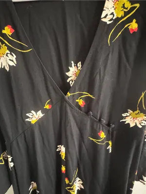 Free People Floral Wrap Dress Medium Black Bell Sleeve‎ Boho thumbnail 5
