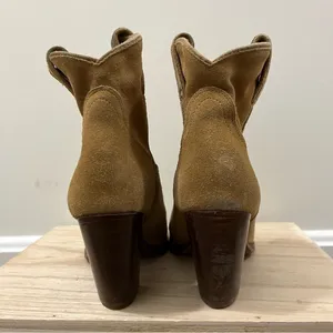 Frye‎ Ilana Beige Suede Leather Western Ankle Boot 7.5 thumbnail 4