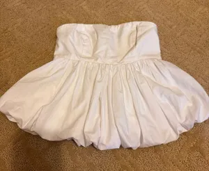 Abercrombie White Bubble Hem Tube Top thumbnail 1