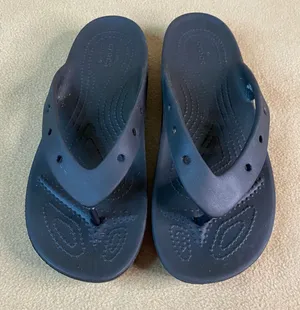 Crocs Women's Black Flip Flop Sandals Comfort Footwear Casual Summer beach Sz‎ 9 thumbnail 1