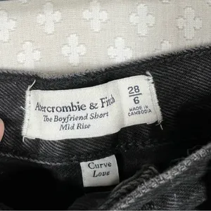 Abercrombie & Fitch Black Curve Love The Boyfriend Mid Rise Shirts‎ thumbnail 3