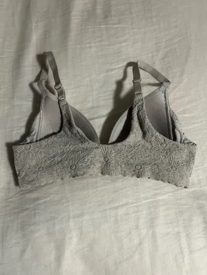 aerie Light Gray Lace-Back Molded Cup Bra Size 32B thumbnail 2