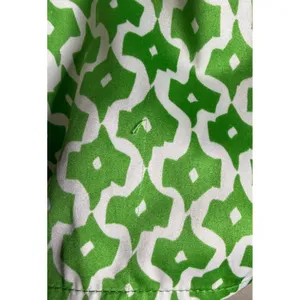 Banana Republic Women XS Tank Top Green White Geometric Lattice Cutout Neck‎ thumbnail 4