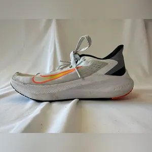 Size 6 1/2 - Nike Air Zoom Winflo 7 White Bright Mango W thumbnail 2