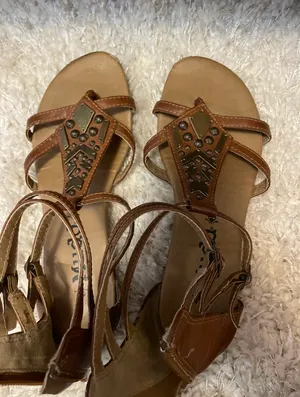 Brown Sandals Size 7 thumbnail 1