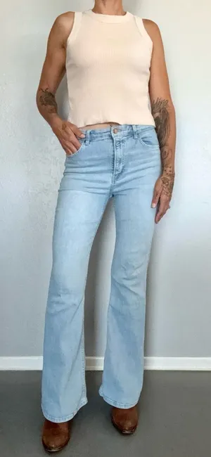 Bershka High Rise Flare Jean • Sz 6 thumbnail 1