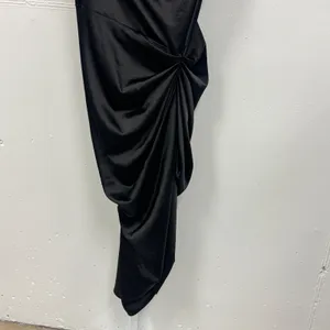 PrettyLittleThing Black Satin Off The Shoulder Draped Skirt Midi Dress Slit Sz 8 thumbnail 7