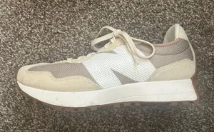 New Balance 327 thumbnail 1