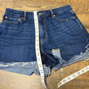American Eagle Curvy Relaxed Denim Jean Shorts Womens 10 High Rise Strigid thumbnail 4