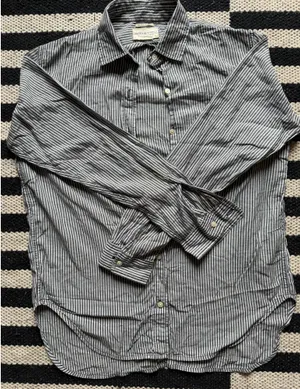Ralph Lauren Button-Up thumbnail 2