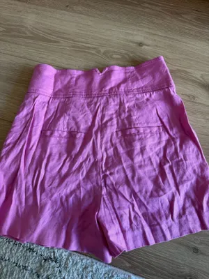 Elie Tahari Shorts thumbnail 4