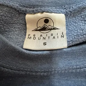 Hilton head island crewneck size small thumbnail 2