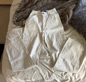 Hollister Ultra Rise Dad Pants thumbnail 1