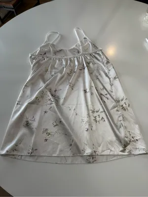 White Satin Floral Slip Chemise with Adjustable Straps Size Large NWOT thumbnail 5