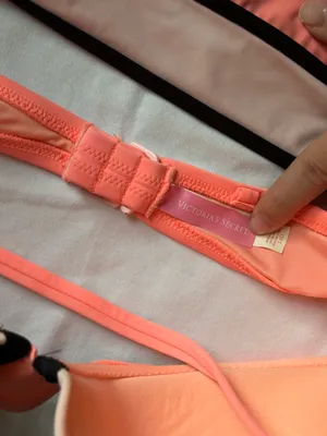 Victoria's Secret Bikini thumbnail 3