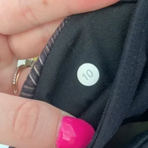 RARE Lululemon Wunder Under Pant‎ *Full-On Luon in size 10- Golden Godess Cashew thumbnail 6
