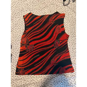 Rafael Womens Red Black Abstract Zebra Rose Print Sleeveless Top Small thumbnail 3
