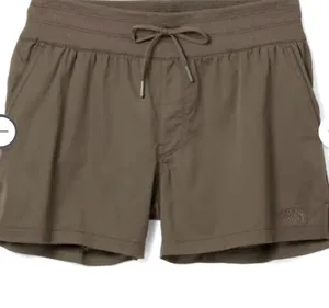 The North Face Aphrodite 2.0 plus size woman shorts size XXL taupe green thumbnail 1