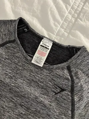 Gymshark Top thumbnail 3