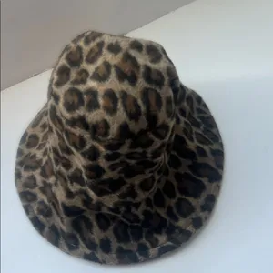 MARCUS ADLER Leopard-Print Faux Fur Bucket Hat 🗝️ thumbnail 4