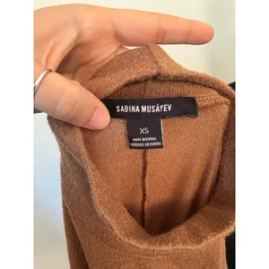 Sabina Musayev Viscose-Nylon Knit Cross Front Wrap Blouse Top Neutral Minimalist thumbnail 7