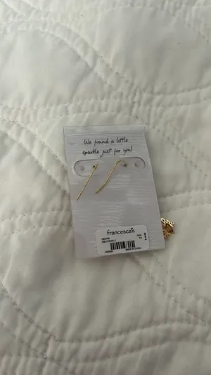 Francesca’s Butterfly Earrings thumbnail 2