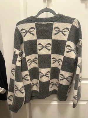 TJ Maxx Bow Sweater thumbnail 2