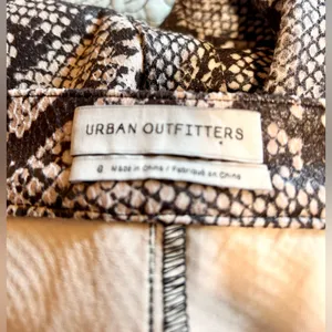 Urban Outfitters Maia Soft Faux Leather High Waist Snakeskin Print Pants Sz 0💛 thumbnail 9